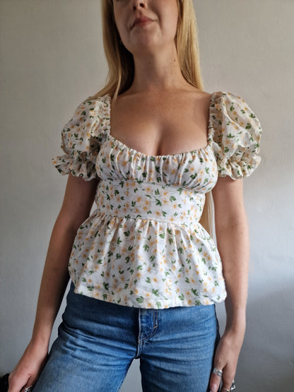 White Daisy blouse (UK 6-8)