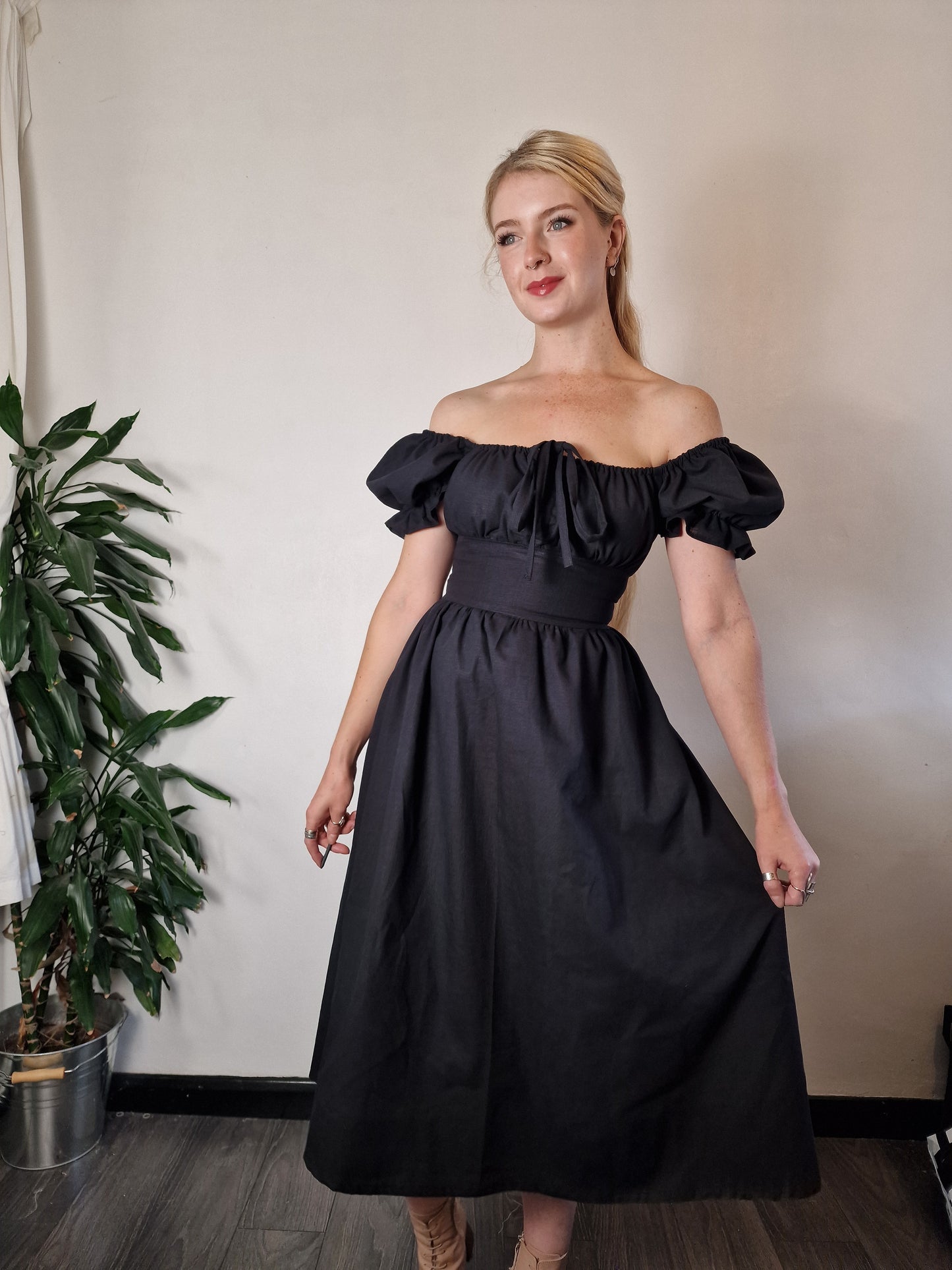 Milkmaid Dress (Lace Up Back)